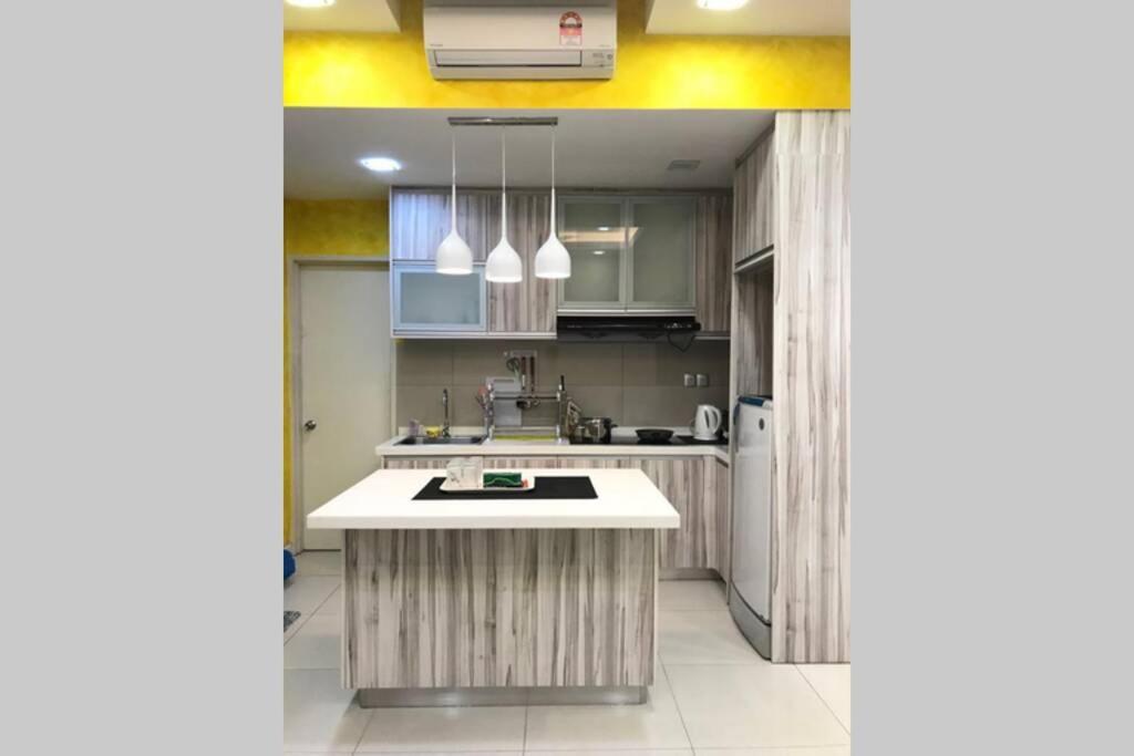 Condo In Imago Mall 亚庇最大商场imago楼里公寓 코타키나발루에서가장큰쇼핑센터아파트 Exteriör bild
